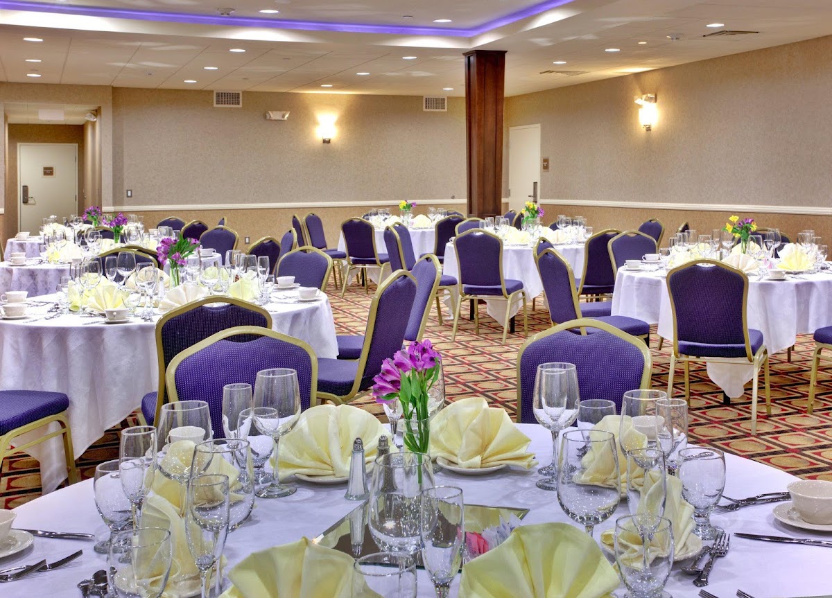 Holiday Inn & Suites Anaheim - Fullerton