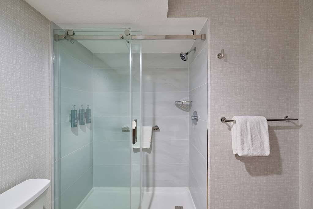 DoubleTree by Hilton Chatsworth