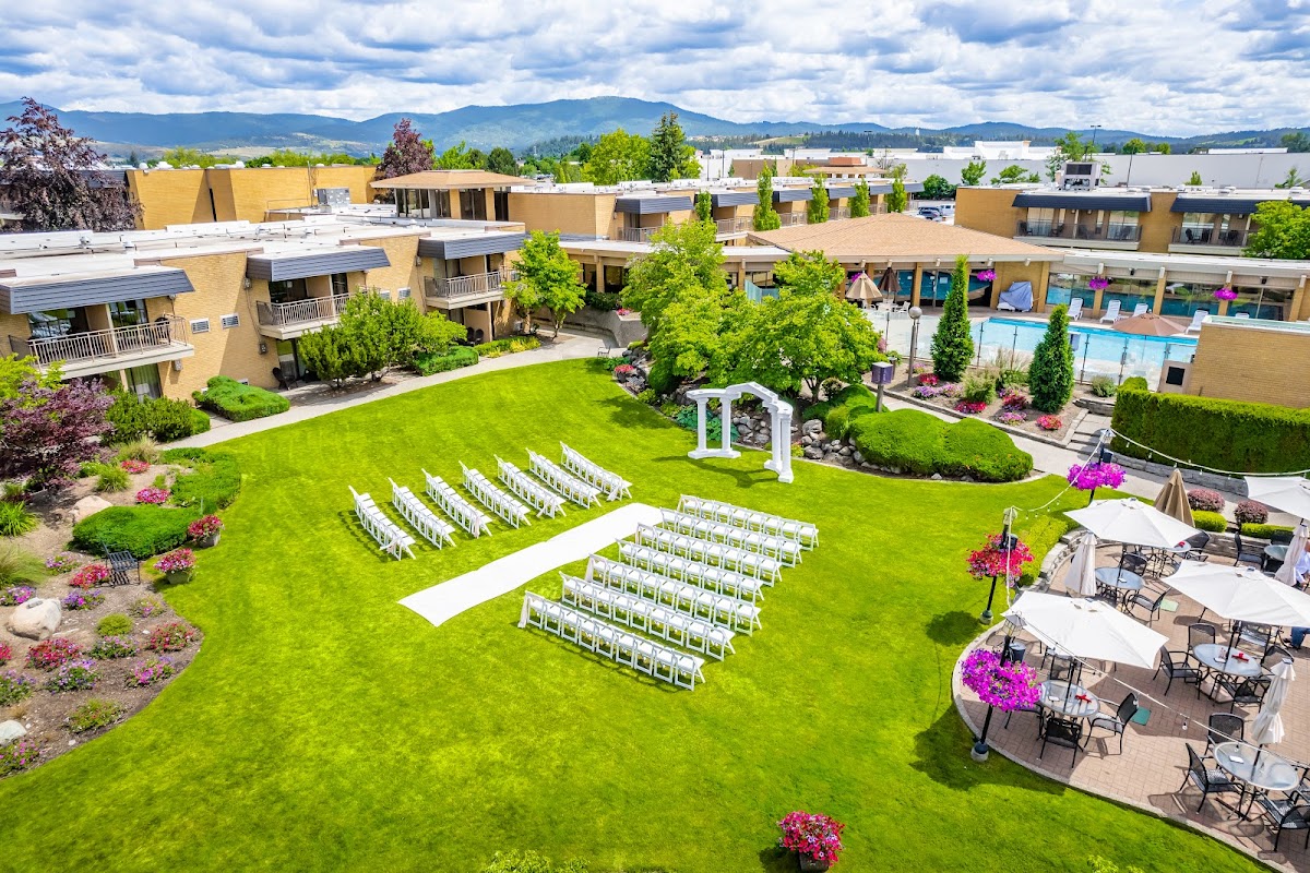 Mirabeau Park Hotel & Convention Center