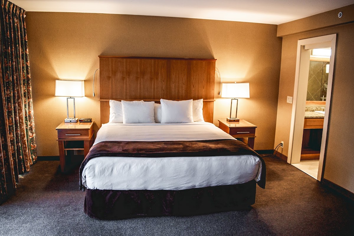 Mirabeau Park Hotel & Convention Center