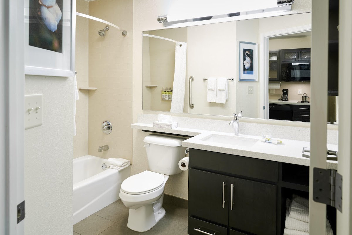 Candlewood Suites Building 540