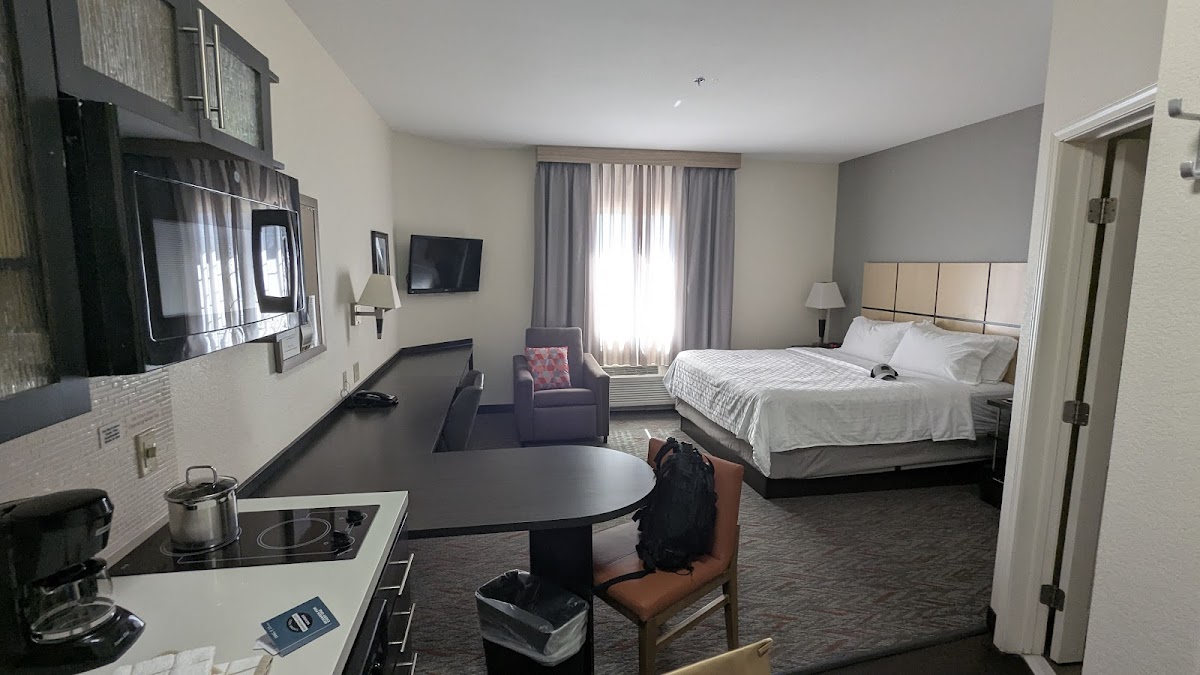 Candlewood Suites Building 540