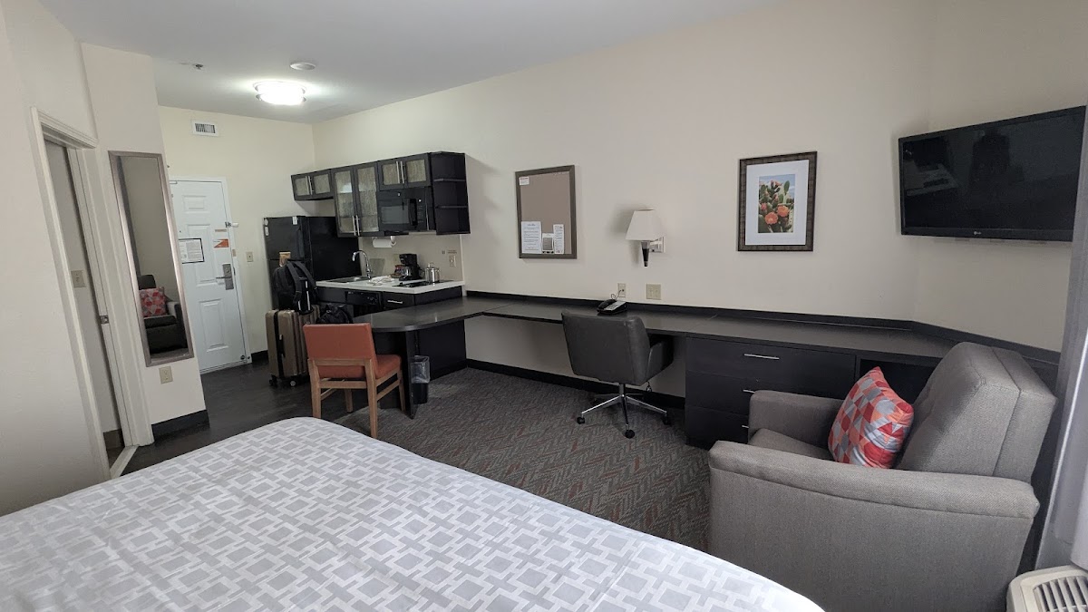 Candlewood Suites Building 540