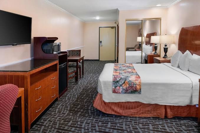 Glendale Hotel