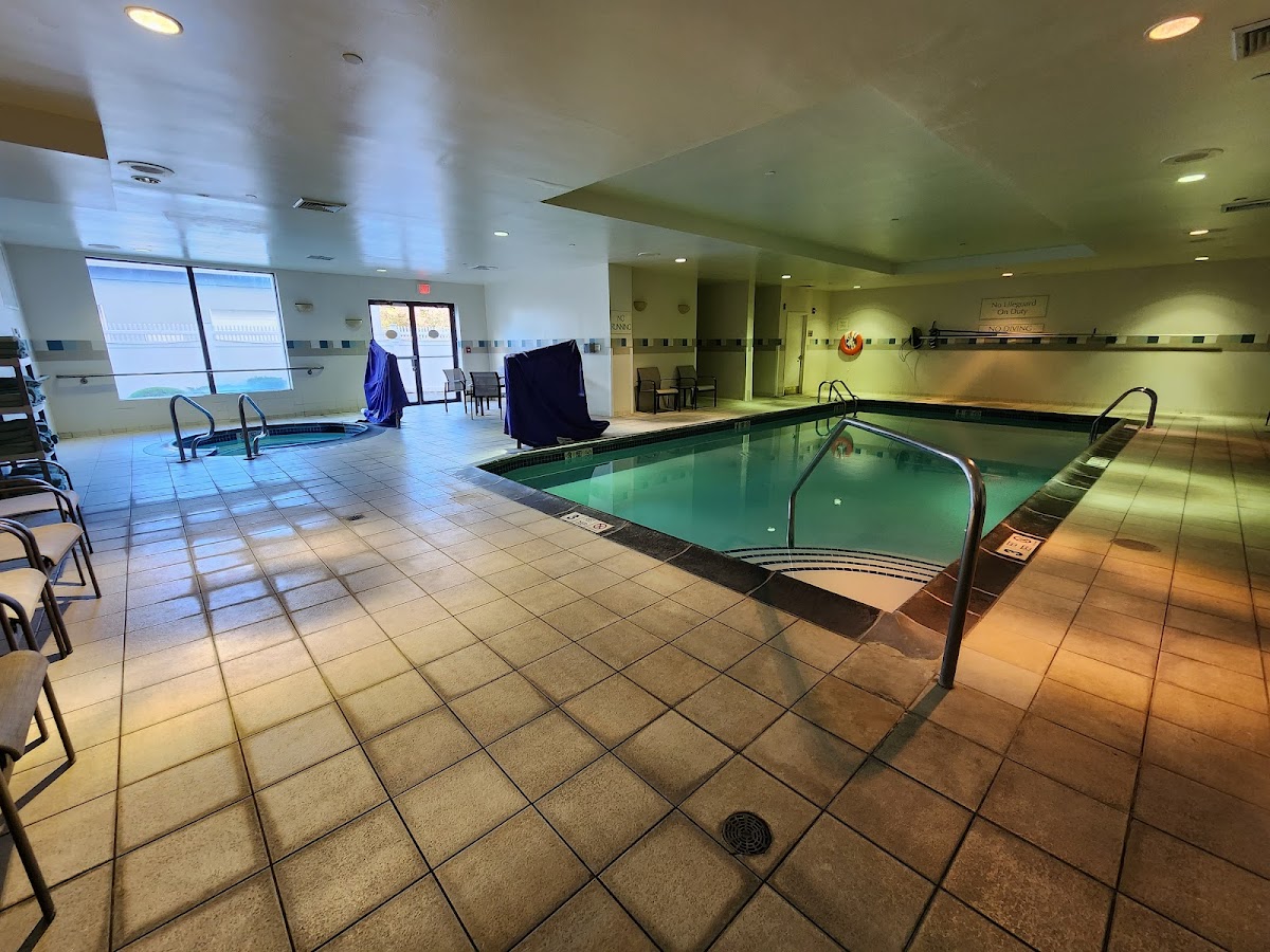 Courtyard by Marriott Long Island MacArthur Airport