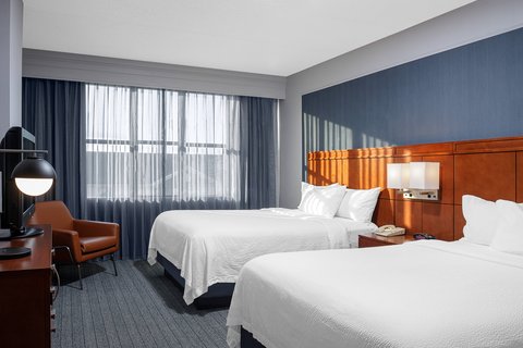 Courtyard by Marriott Long Island MacArthur Airport