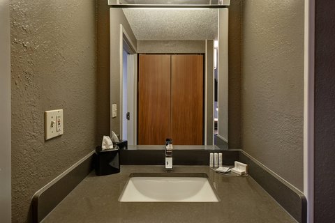 Courtyard by Marriott Cincinnati Airport