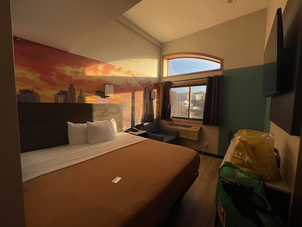 Phoenix Hotel Brooklyn Sunset Park
