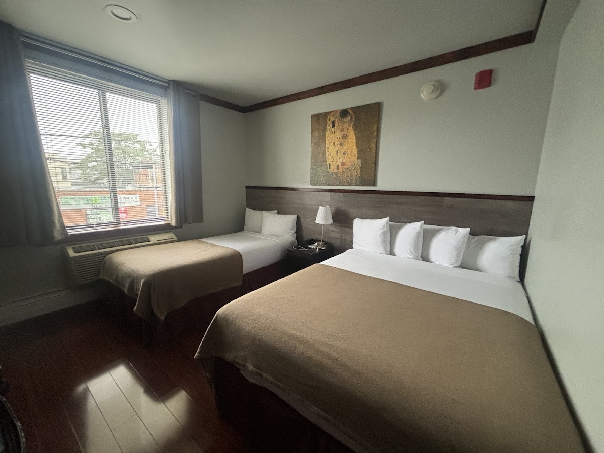 LIC Hotel