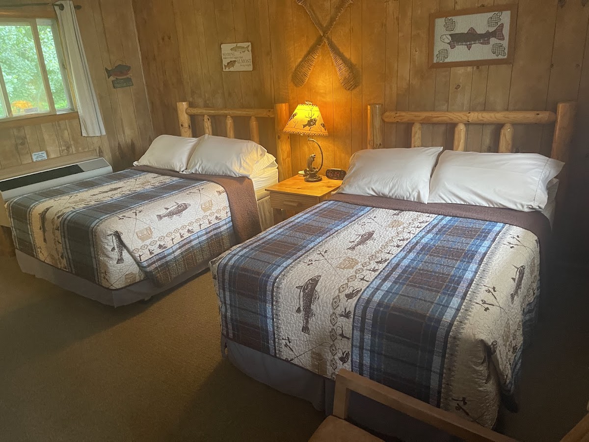 Sunshine Motel and Cabins