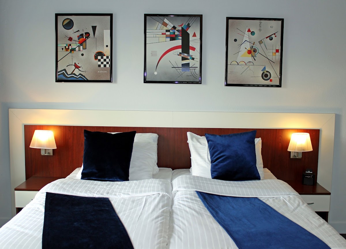Apollo Hotel