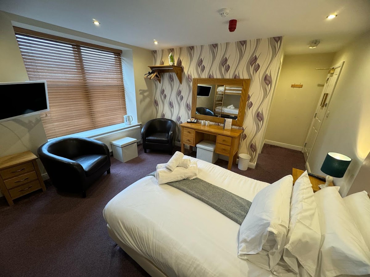 George Hotel