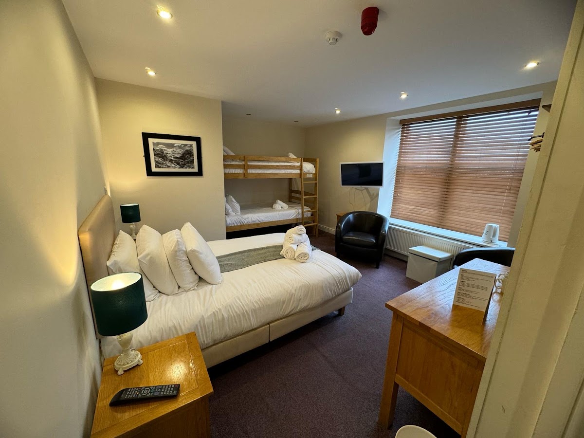 George Hotel