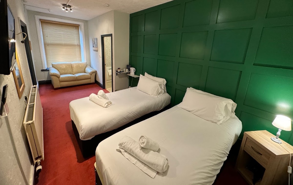 George Hotel