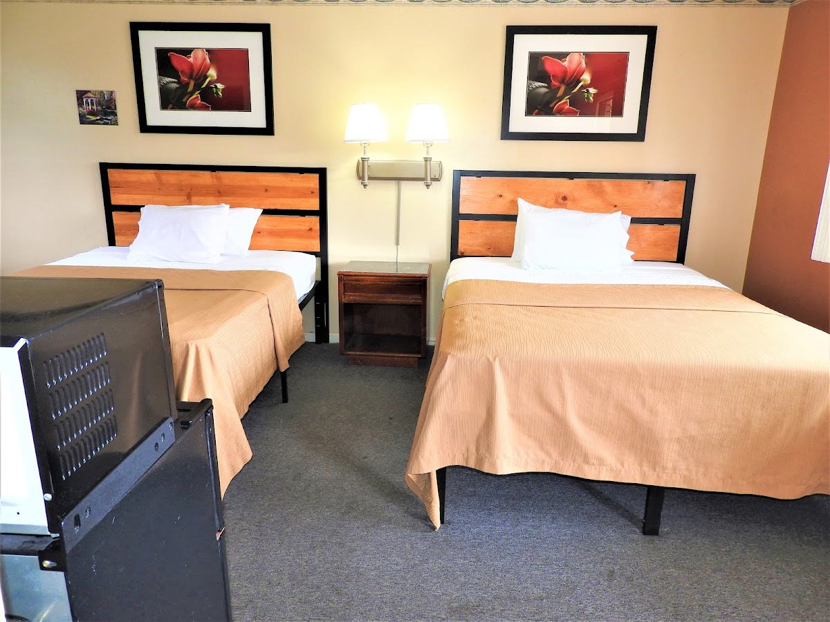 Country Meadow Inn