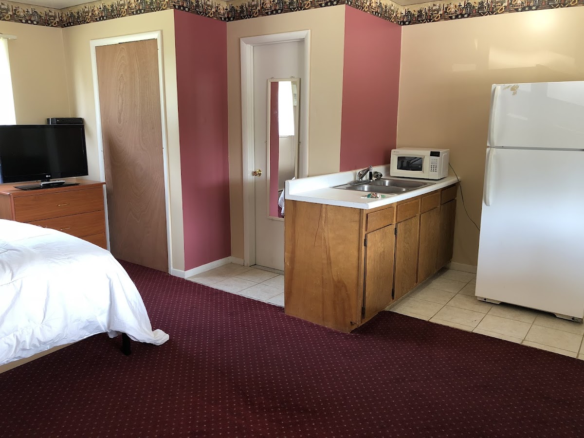 Country Meadow Inn