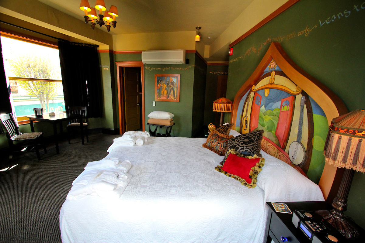 McMenamins Crystal Hotel