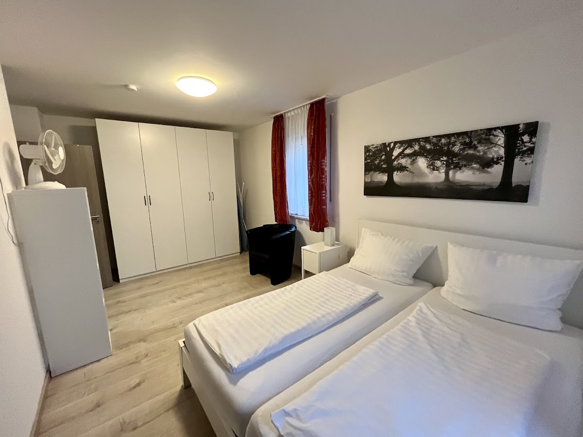 Cozy Corners - Hotel/Furnished Apartments