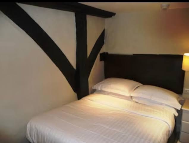 The George Hotel