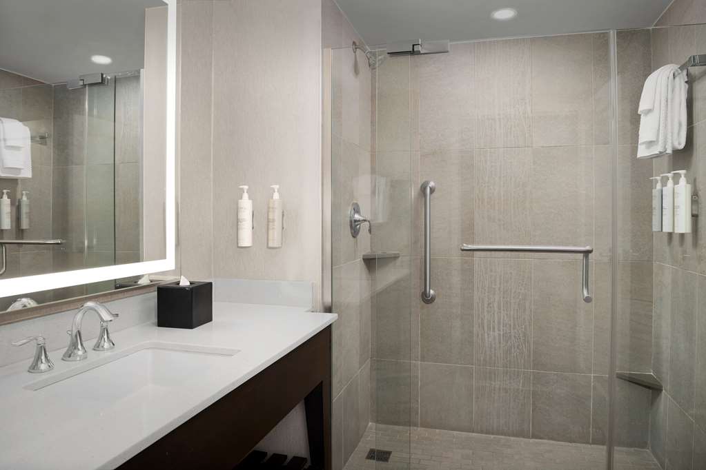 Embassy Suites by Hilton Springfield