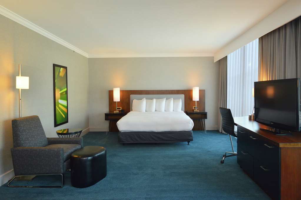 DoubleTree by Hilton Hotel Newark - Fremont