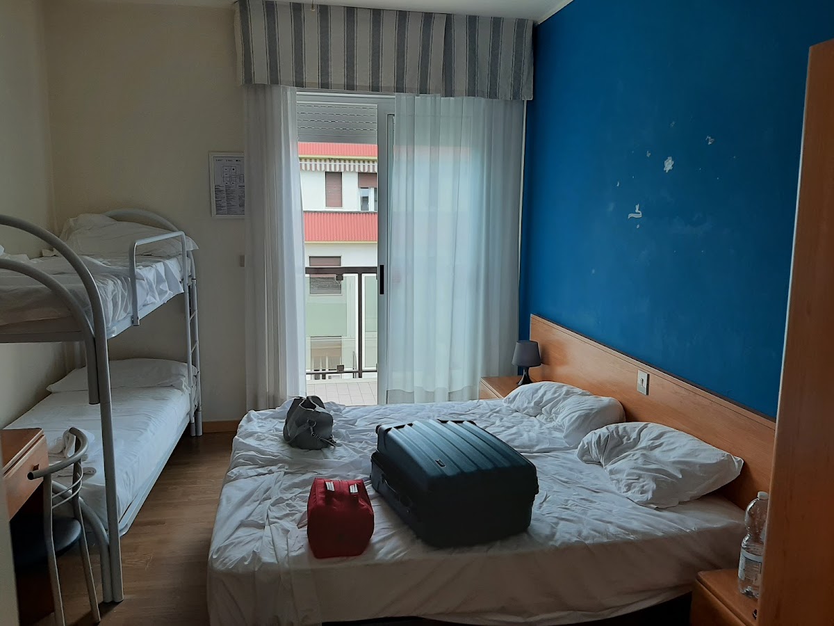 La Maison Hotel