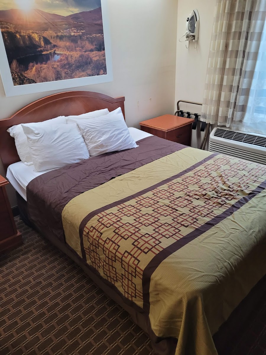 Days Inn by Wyndham Yadkinville