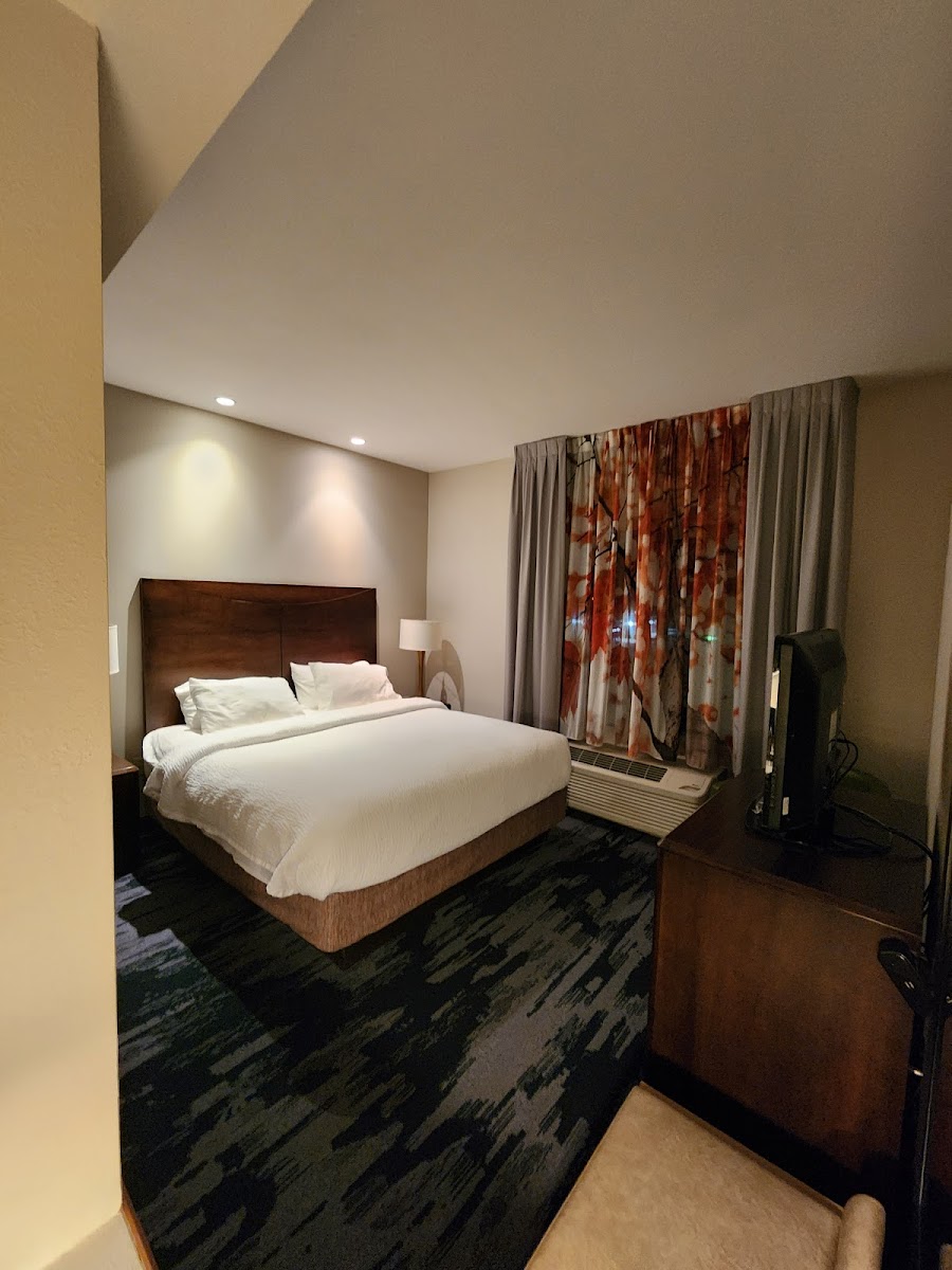 Fairfield by Marriott Inn & Suites Slippery Rock