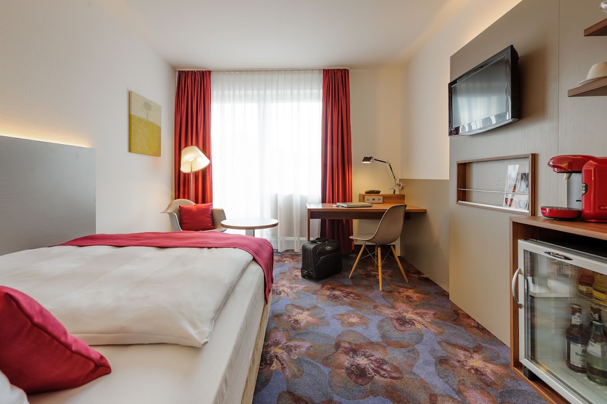 PLAZA INN Regensburg