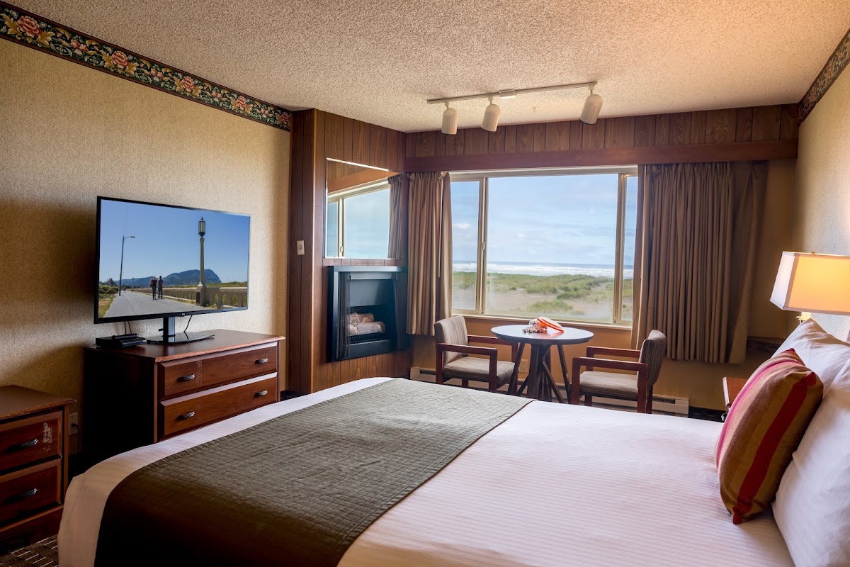 Ebb Tide Oceanfront Inn
