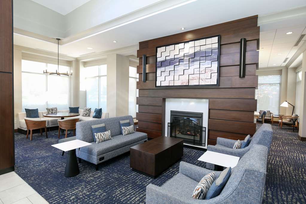 Hilton Garden Inn Melville