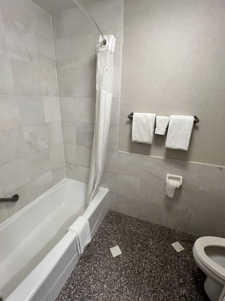 Drury Inn & Suites Indianapolis Northeast