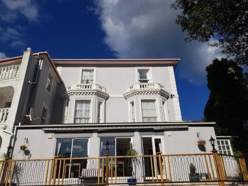The Glenorleigh (Book Direct For Better Rates)
