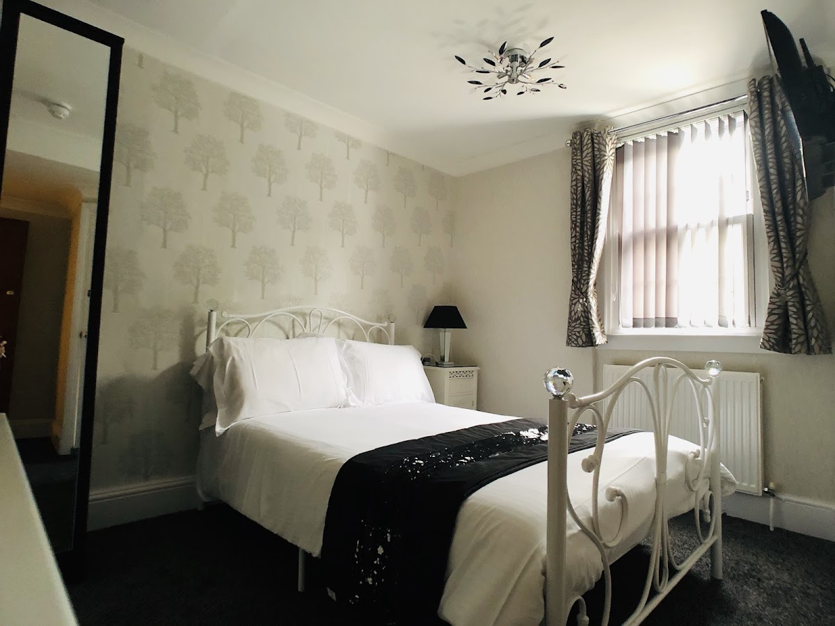The Glenorleigh (Book Direct For Better Rates)