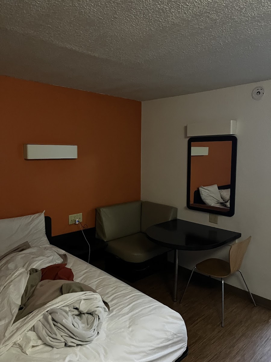 Motel 6 Mount Pleasant, TX