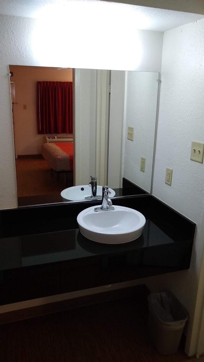 Motel 6 Mount Pleasant, TX
