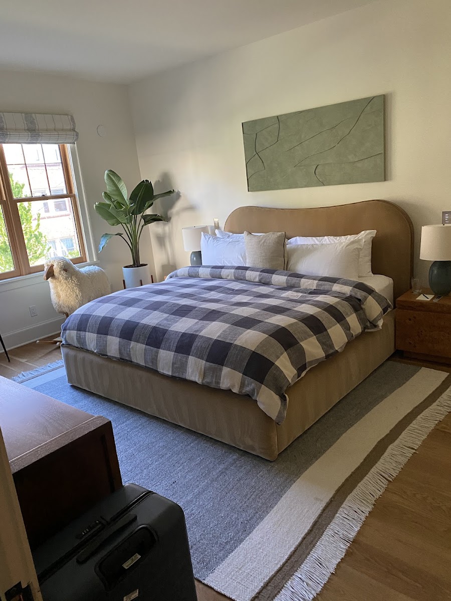 Harry's Guest House