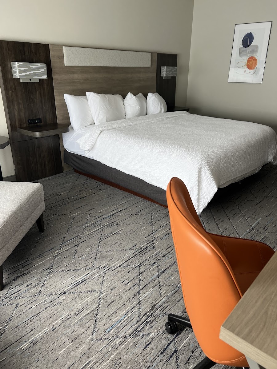 Holiday Inn Express & Suites Birmingham-Irondale (East) by IHG