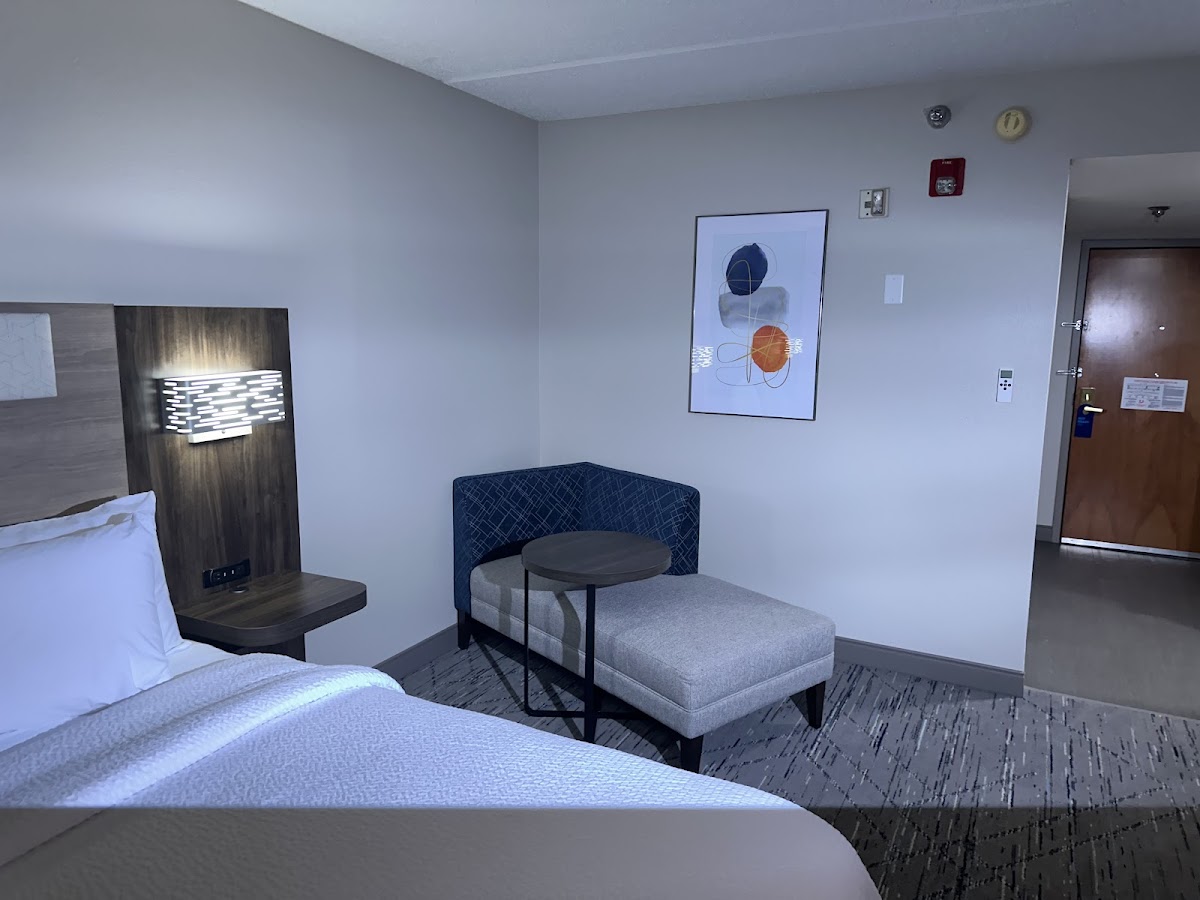 Holiday Inn Express & Suites Birmingham-Irondale (East) by IHG