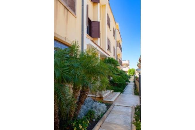 Sammartano Hotel
