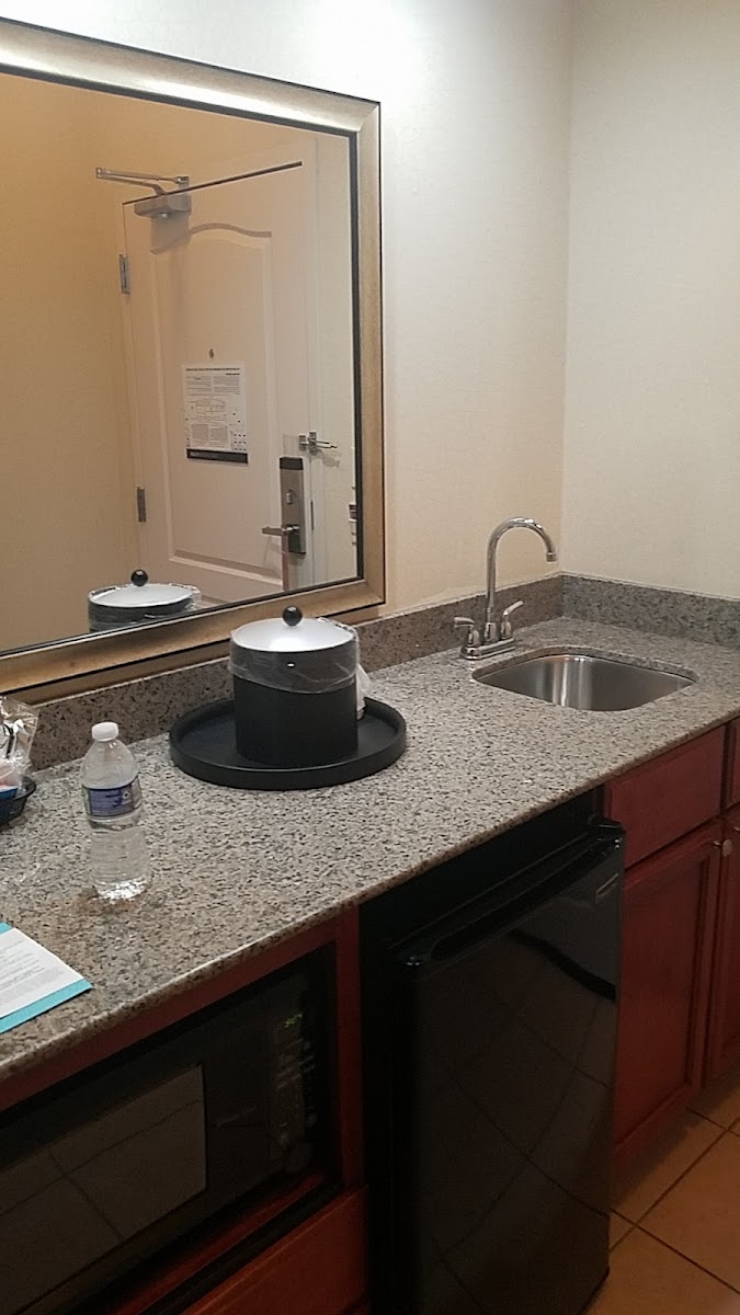 Hampton Inn & Suites Detroit/Chesterfield Township