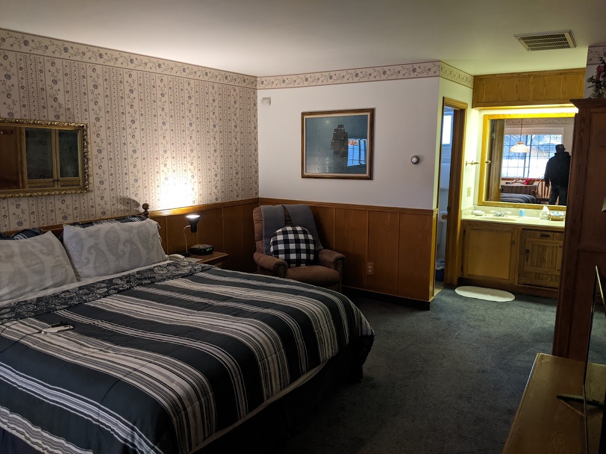 Captain's Cove Inn