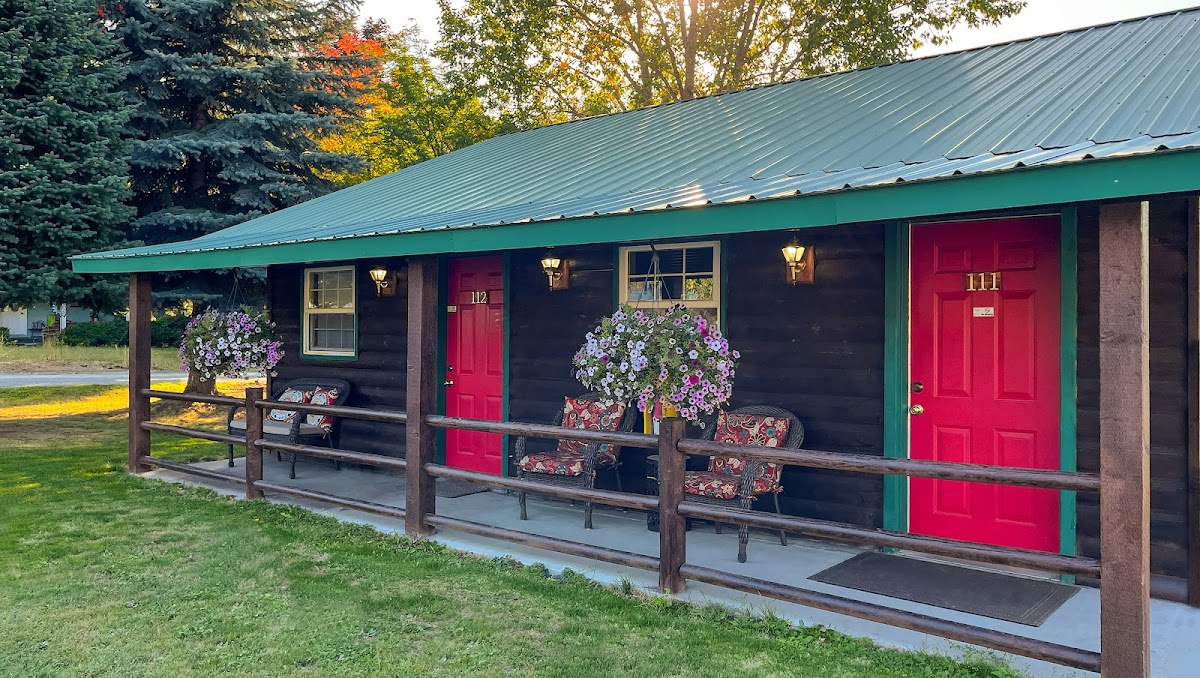 Dodge Peak Lodge/Tavern