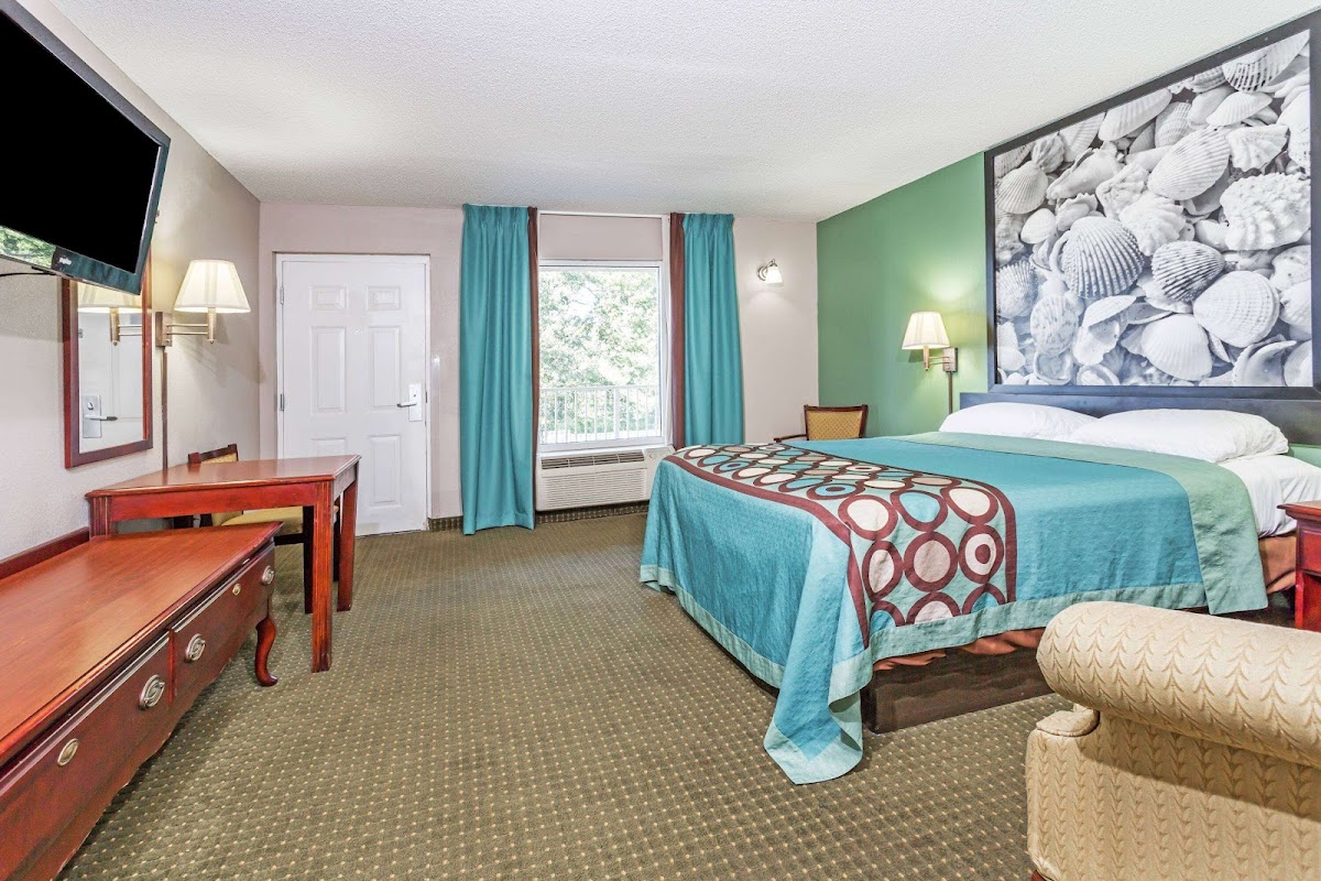 Super 8 by Wyndham Marianna I-10