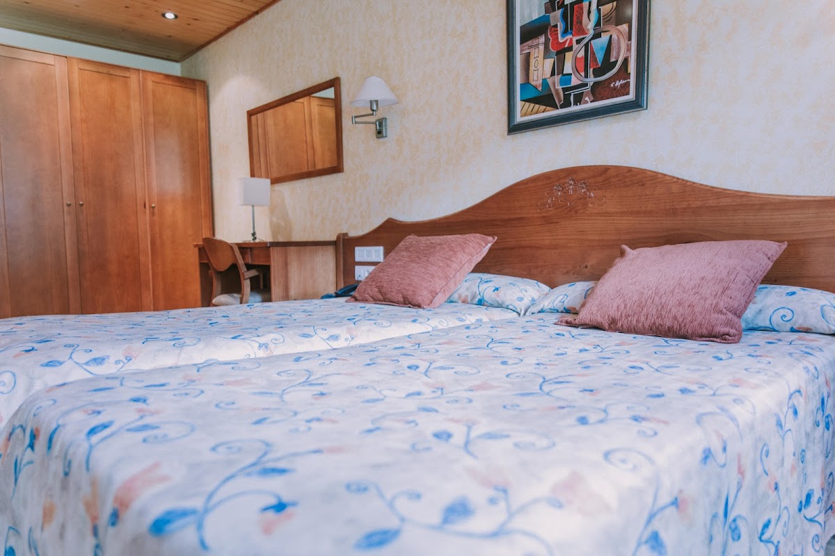 HOTEL MONTSENY
