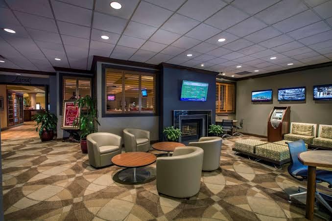 DoubleTree by Hilton Hotel Wichita Airport