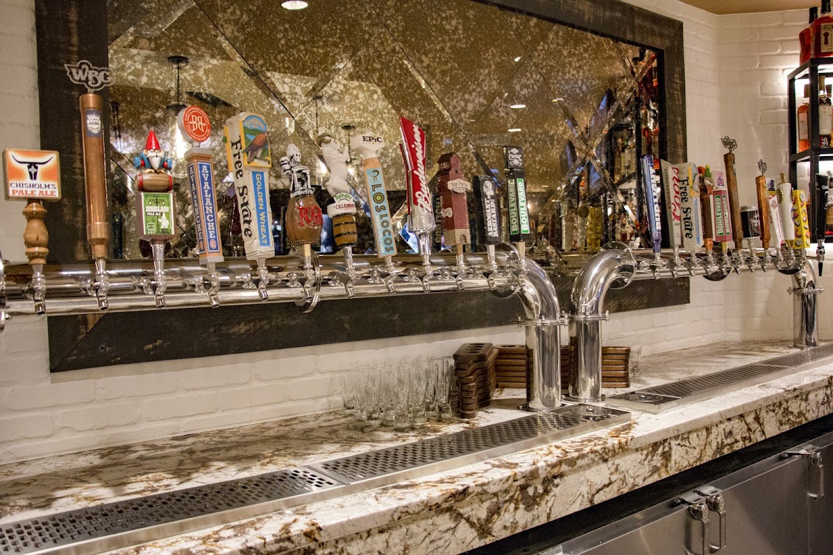 DoubleTree by Hilton Hotel Wichita Airport