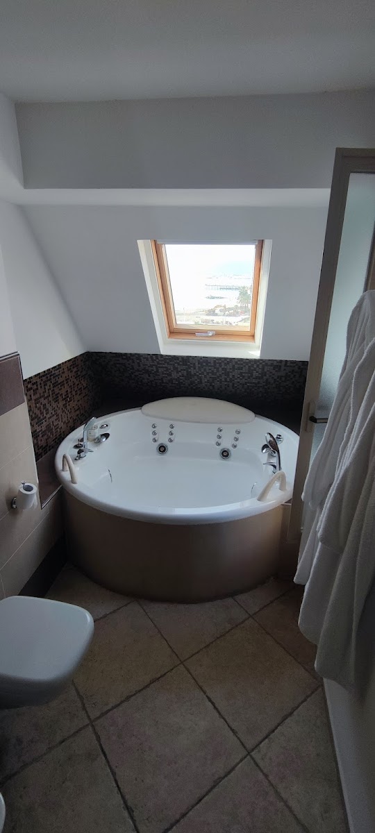Hotel Jolly Roger