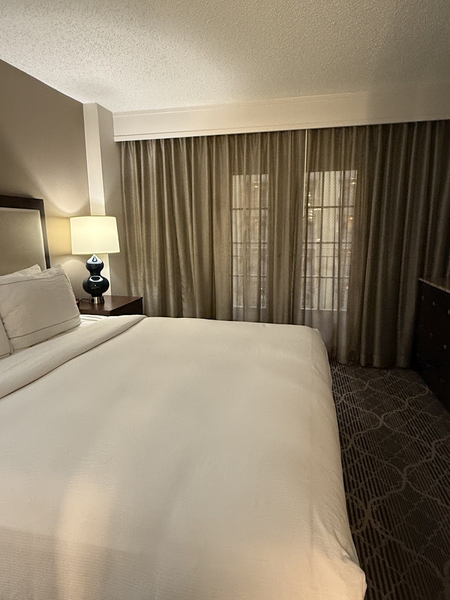 DoubleTree Suites by Hilton at The Battery Atlanta