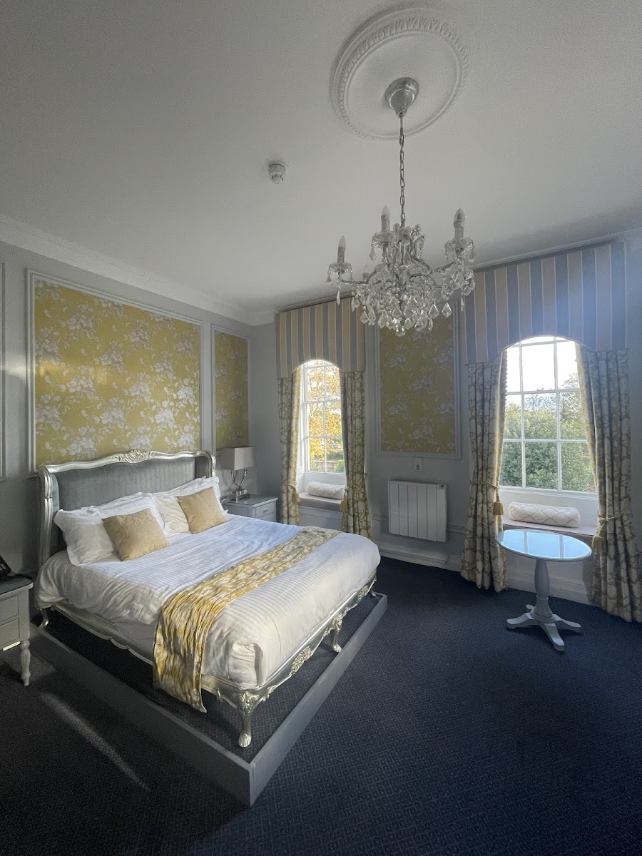 Greenwoods Hotel & Spa